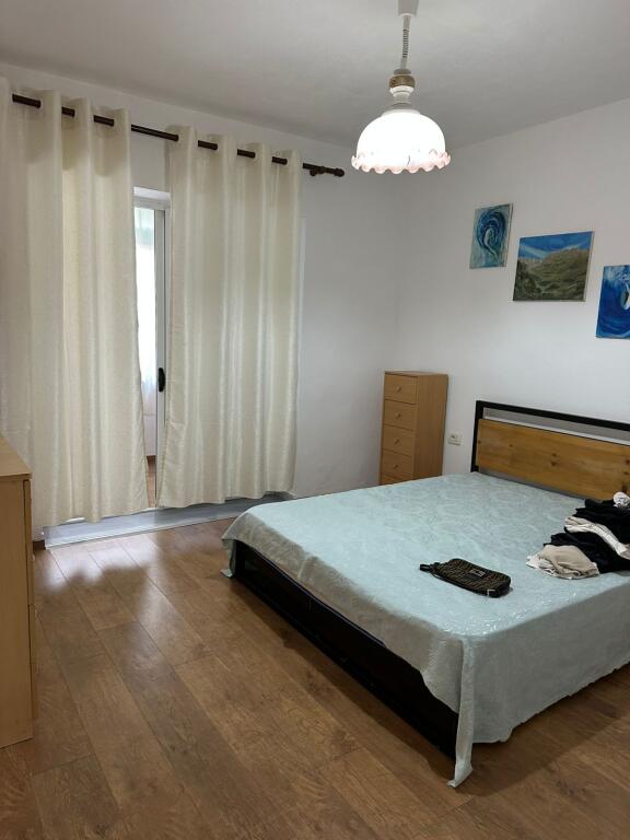 Jepet me qera apartament 1+1
