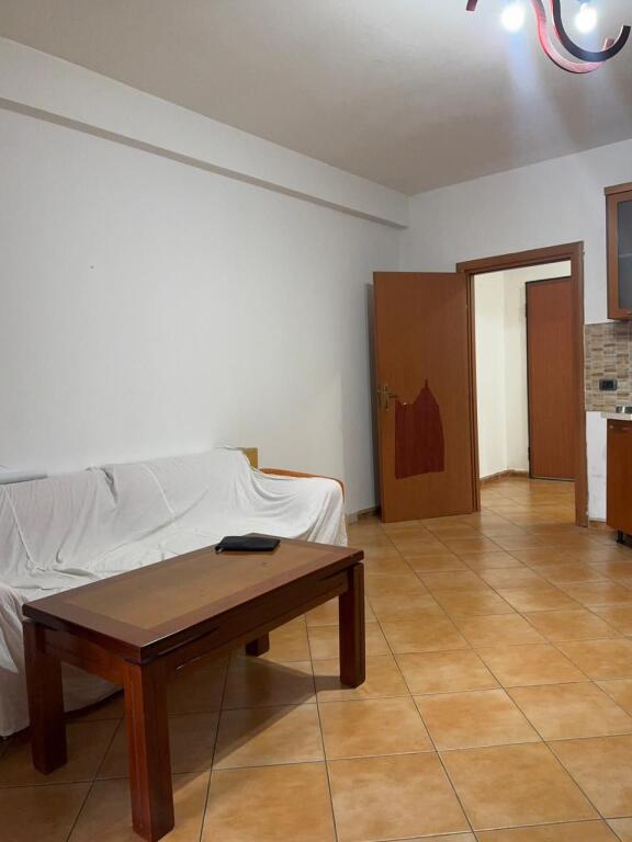 Jepet me Qera Apartament 1+1 Lagja 12 ne Durres