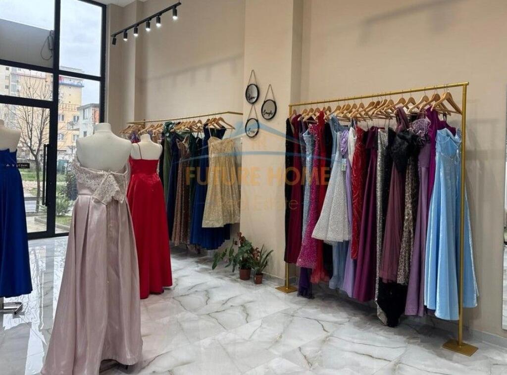 Qera,Ambient Biznesi,Fusha Aviacionit,Tiranë