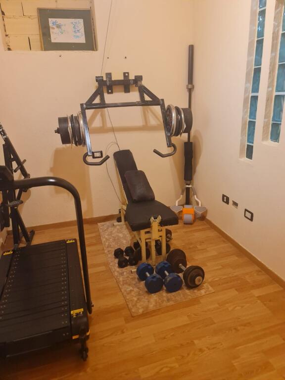 APARTAMENT 3+1 ME QIRA PRANE TREGUT CAM