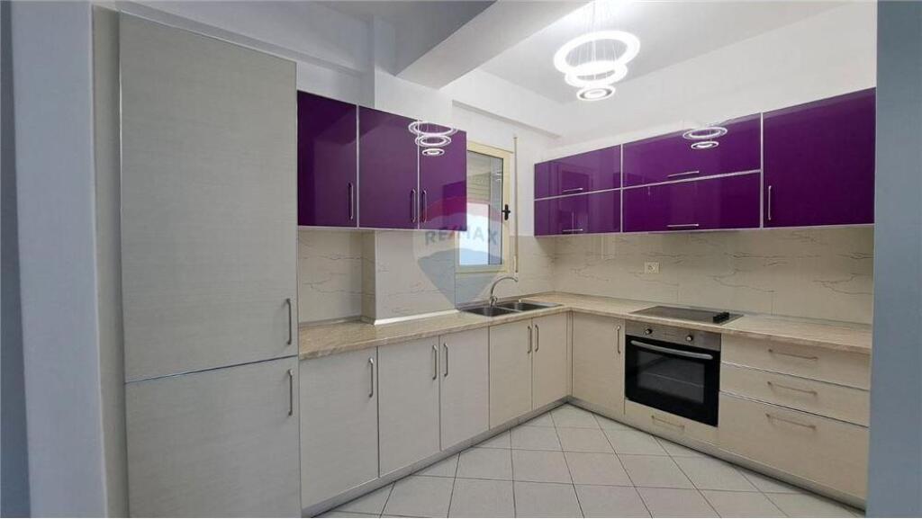 2+1 Apartment for rent – near the First Instance Court, Vlora