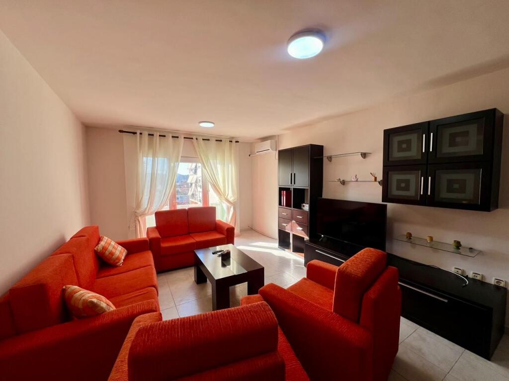 Apartment 1+1 for rent, Laprakë, Tirana