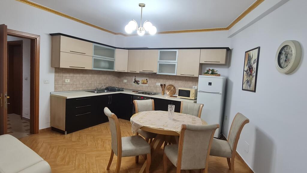 Jepet me qera apartament 2+1 115m ne Don Bosko