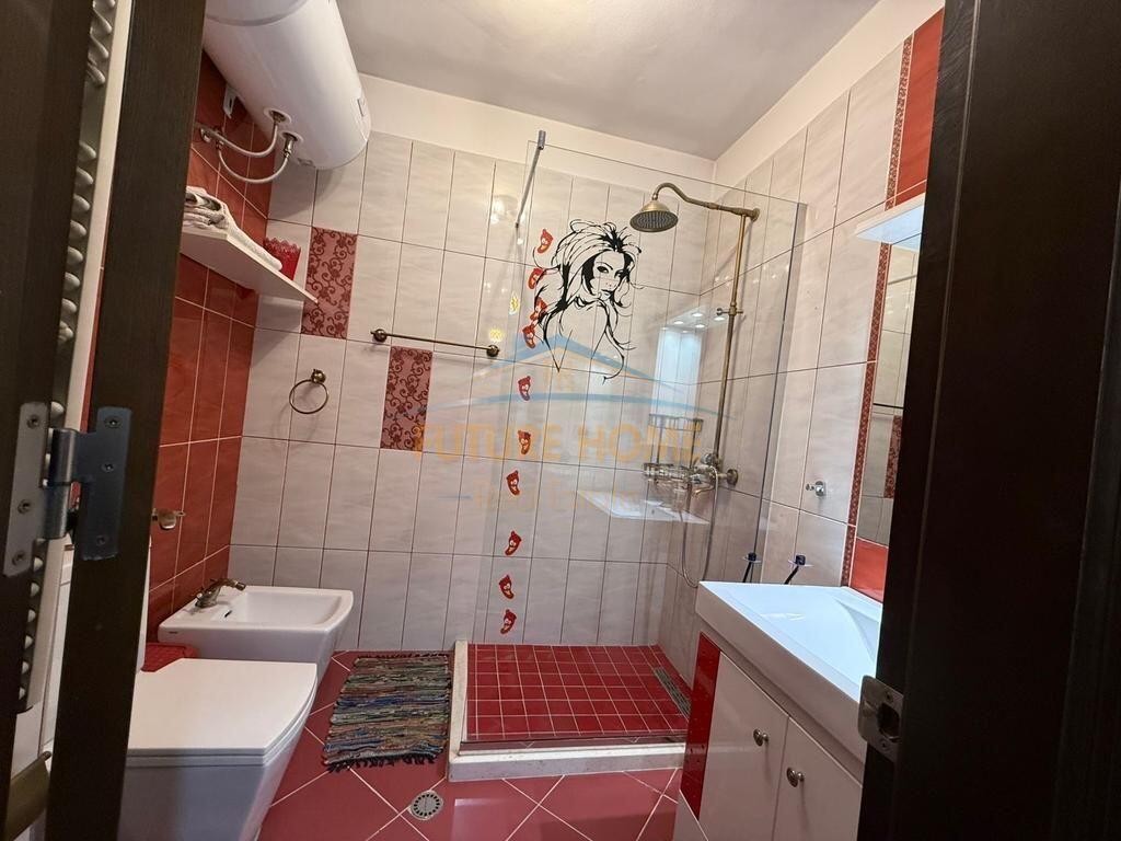 Shitet apartament 2+1+2 Yzberisht