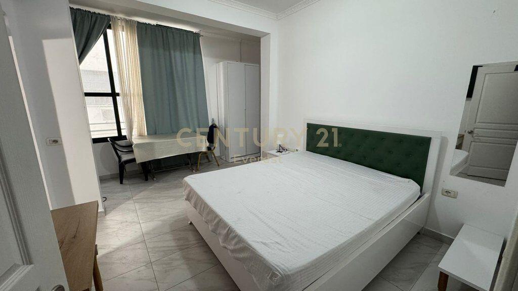 GOLEM, HOTEL PER QIRA 4,750 € /Muaj