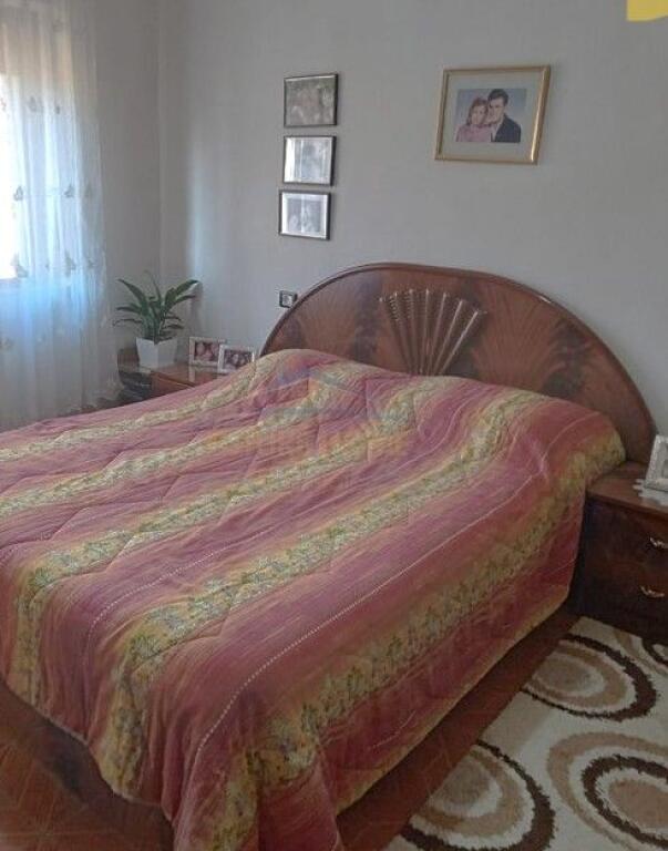 Shitet, Apartament 2+1, Rruga Asim Vokshi, Tirane