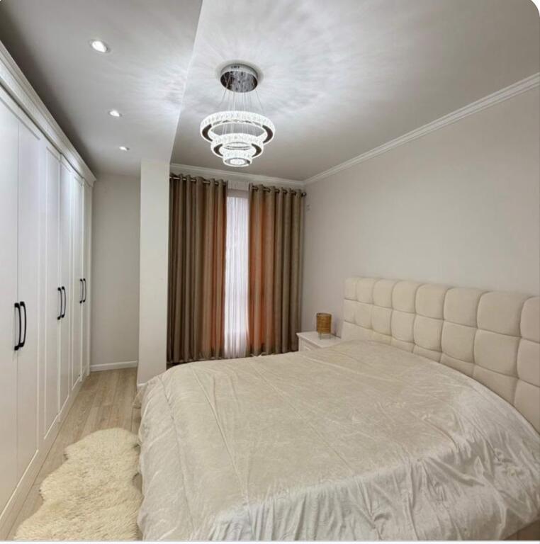 🏡 Shitet apartament 2+1 i mobiluar –📍 Shkozë, Tiranë💶 Çmimi: 135.000 €