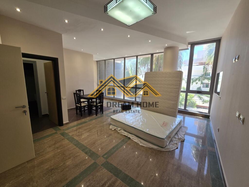 MINI HOTEL NE PLAZH PER SHITJE