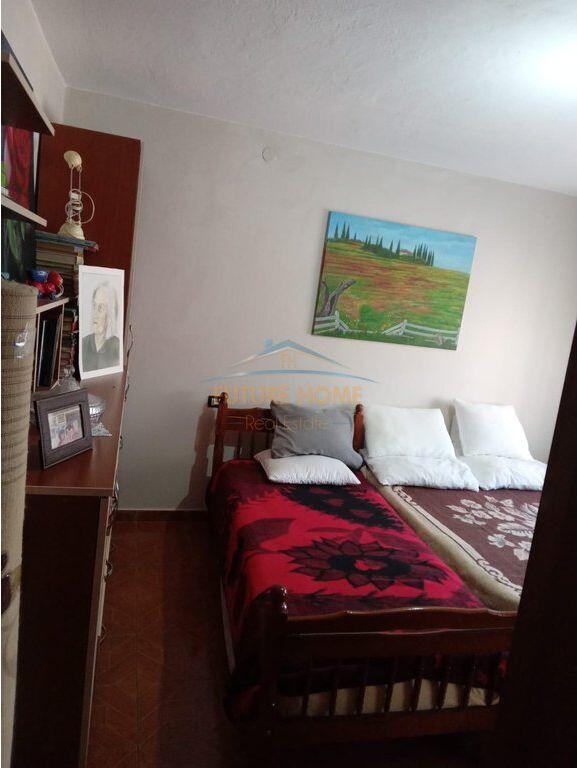 Shitet Apartament 2+1, Rruga Asim Vokshi