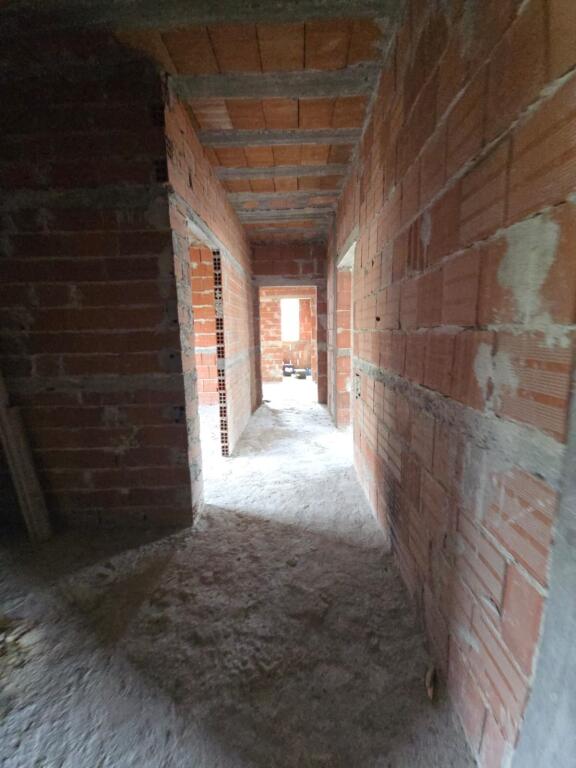 SUPER INVESTIM NË PLEPA, DURRËS – NDËRTESË 4-KATËSHE ME POTENCIAL HOTELIER 🌊