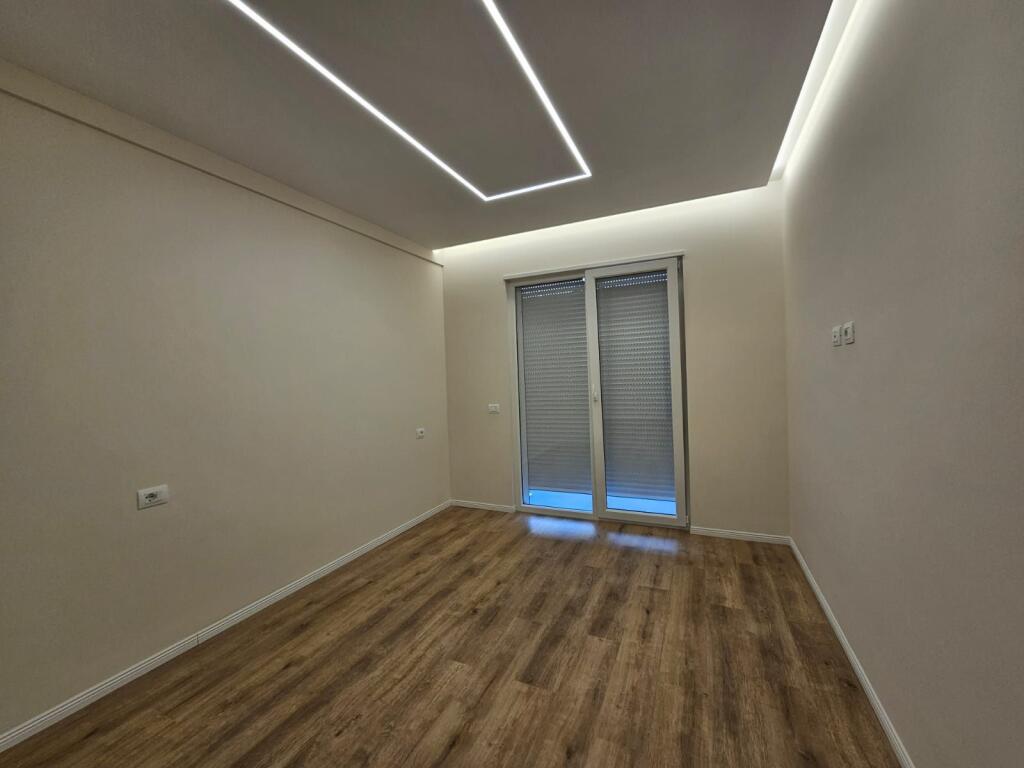 Jepet 2+1 me qera në Univers City – Kati 1, 97 m²