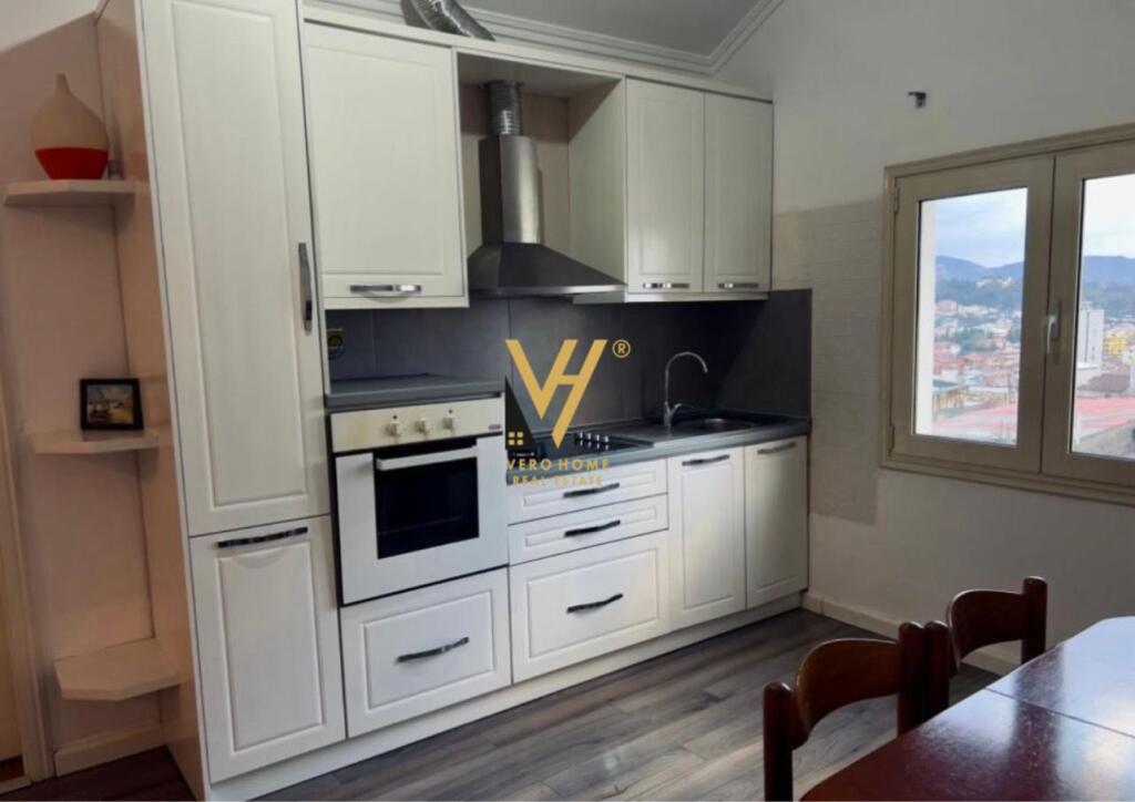 JEPET SHTEPI 2+1+BLK ME QERA TE QYTET STUDENTI 510 EURO