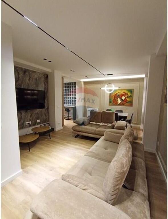 Apartament per qera 3+1 Rruga Kavajes