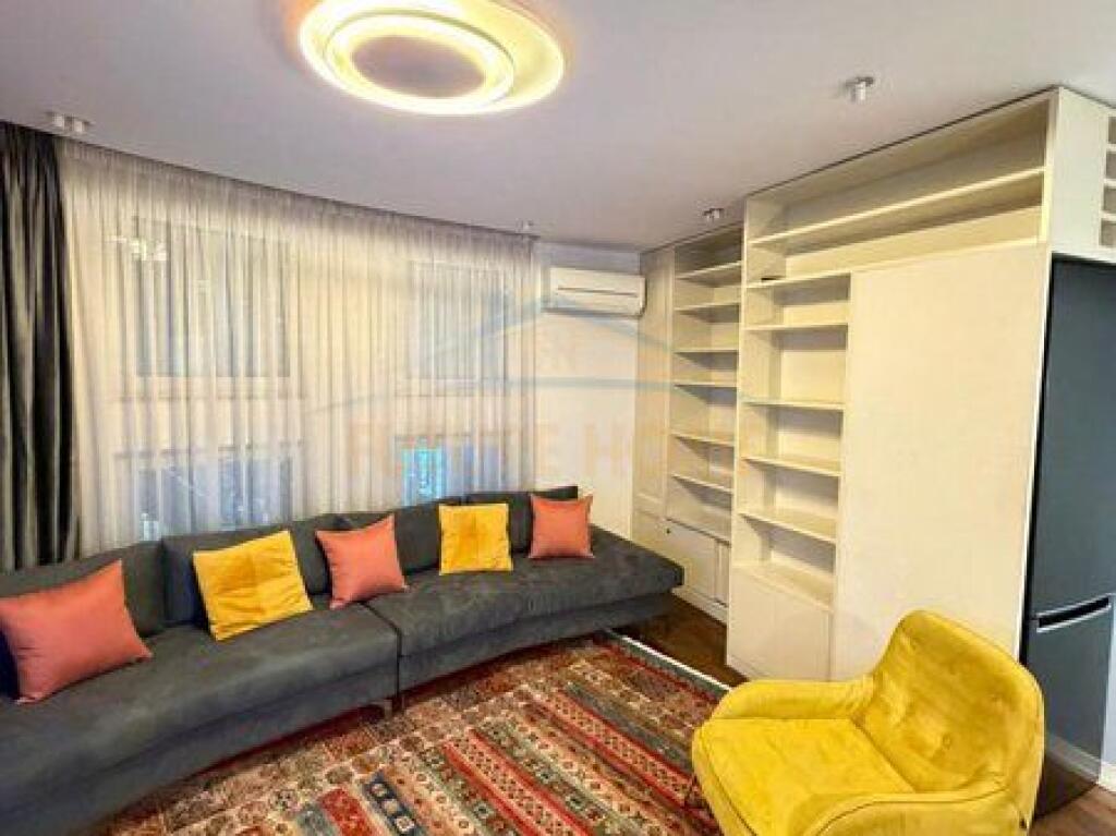 Shitje, Apartament 2+1+2