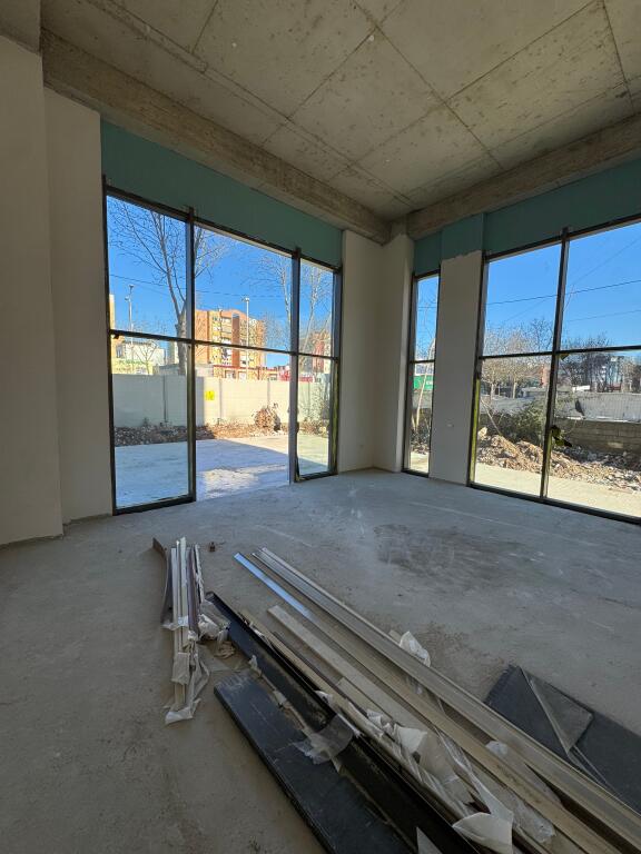 AMBJENT SHËRBIMI 06 | KATI 0