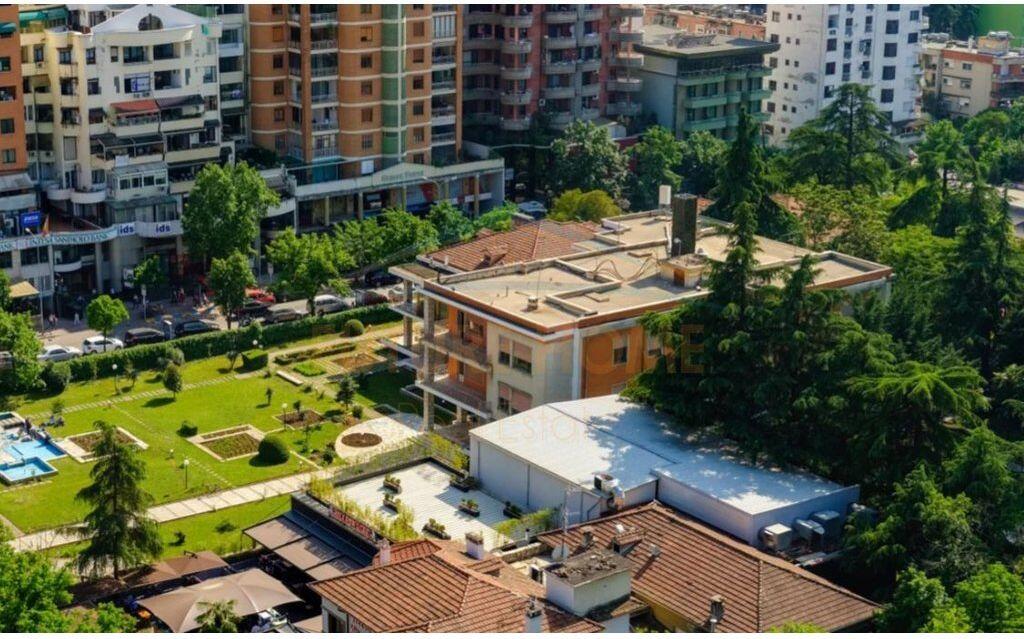 Shitje, Parkim, Blloku