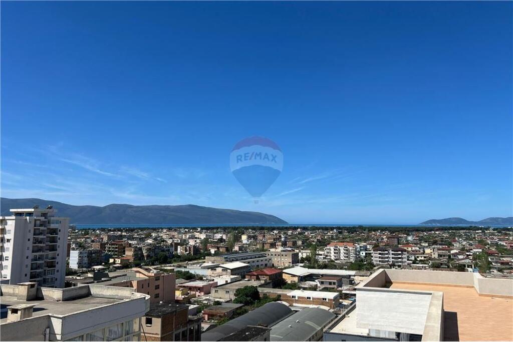 Papafingo për Shitje – Transballkanike, Vlorë