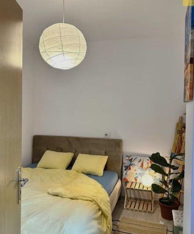 Shitet, Apartament 2+1, Zogu i Zi, Tiranë.