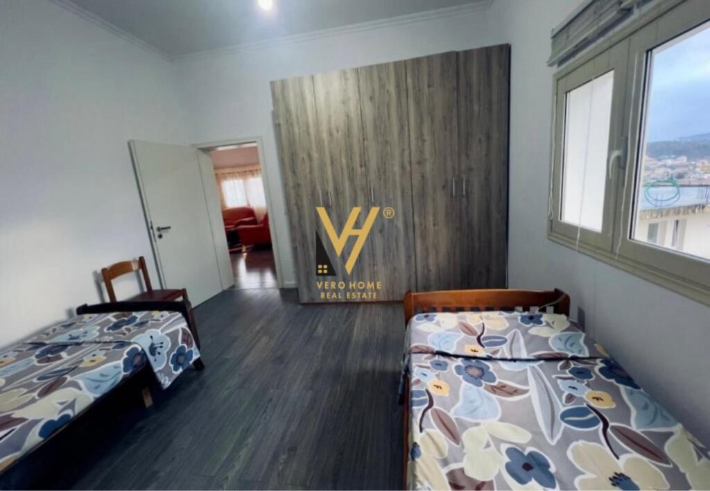 JEPET SHTEPI 2+1+BLK ME QERA TE QYTET STUDENTI 510 EURO