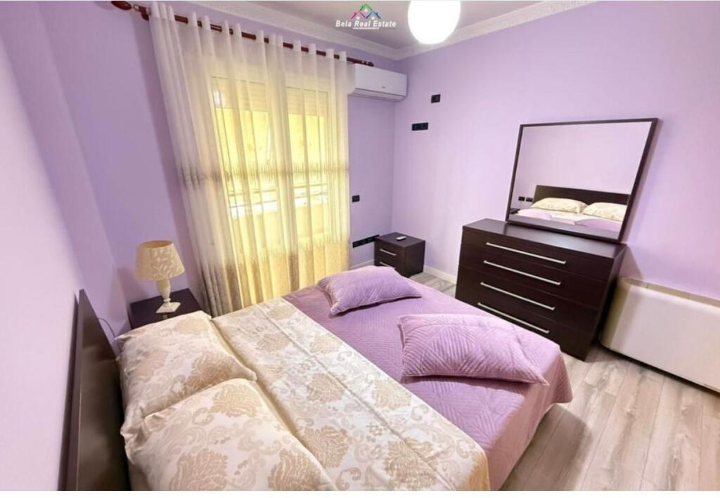 2+1,arredato al parco olimpico complesso Dinamo,800 euro