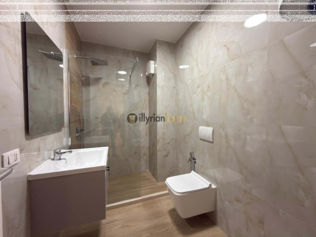 Shitet, Apartament 1+1 “21 Dhjetori”,Tiranë.