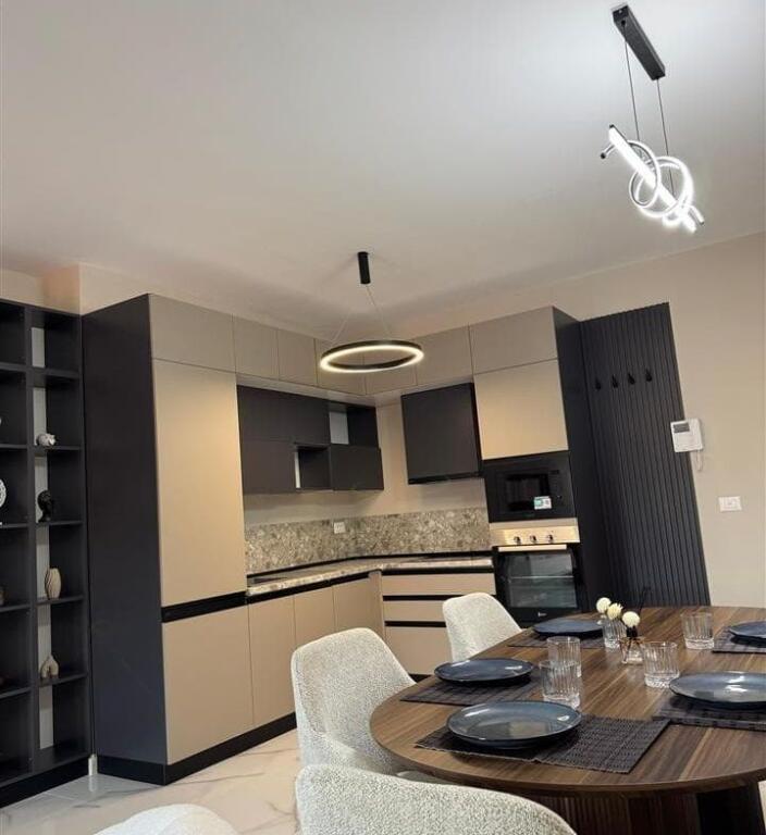 Apartament me qera 3+1+2 tek Garden Building (ID B230155) Tirane