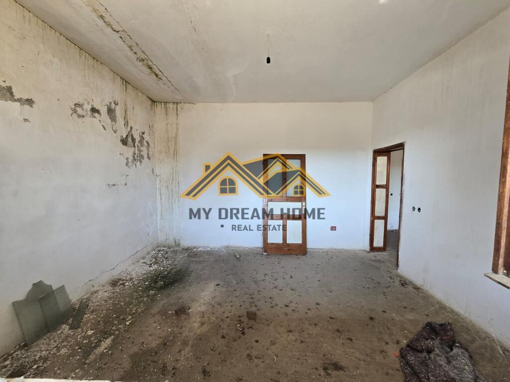 SHITET SHTEPI PRIVATE NE PLAZH DURRES!!