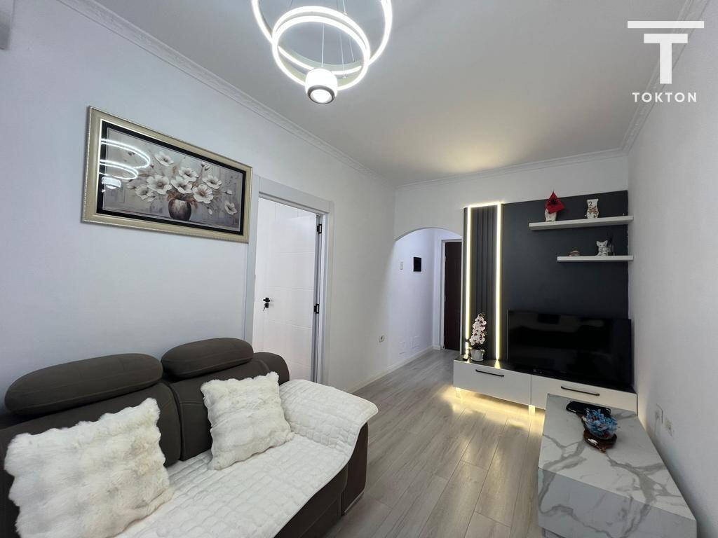 SHITET, APARTAMENT 1+1, MISTO MAME, TIRANË