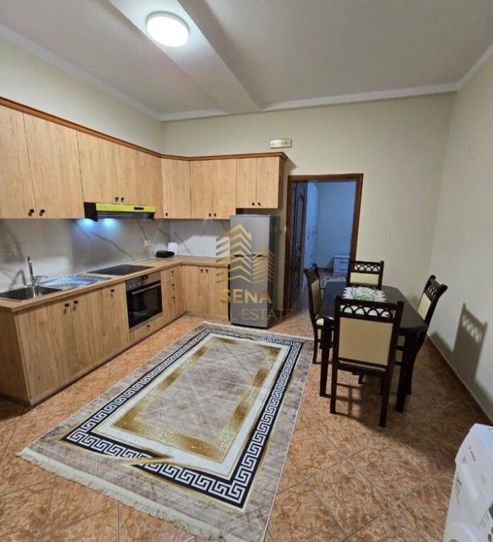 Qira, Hyrje Private, 1+1+Kuzhine e Vecuar, Jordan Misja ,450 Euro/Muaj