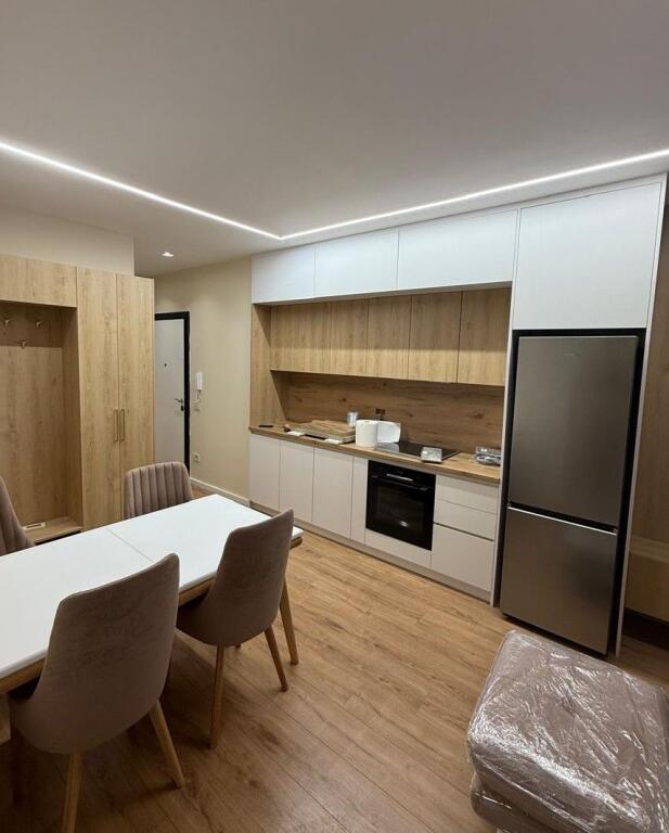 📌 Jepet me Qira Apartament 2+1 – Mine Peza, Golden Tower