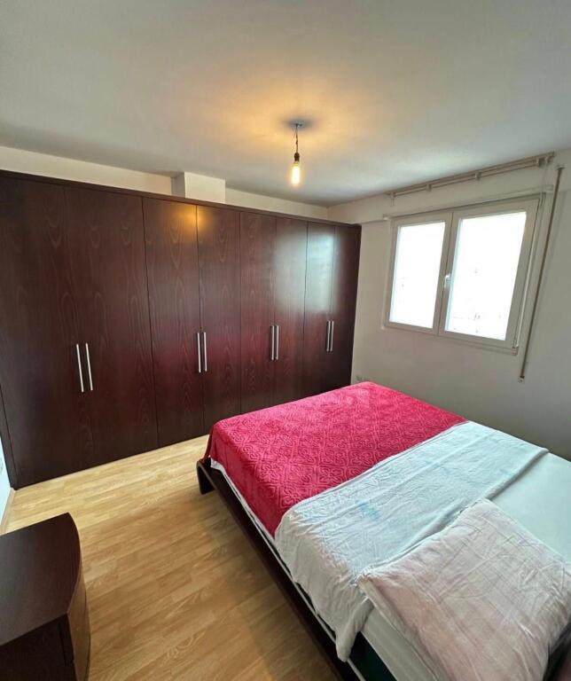 🏡 APARTAMENT ME QERA  • 3+1+2 me 2 ballkone ☎️  💰 Çmimi: 500€ neto