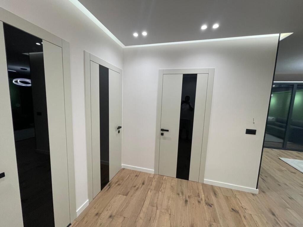 TEK OLIMPIKU APARTAMENT 2+1+2+ PARKIM PER QIRA!