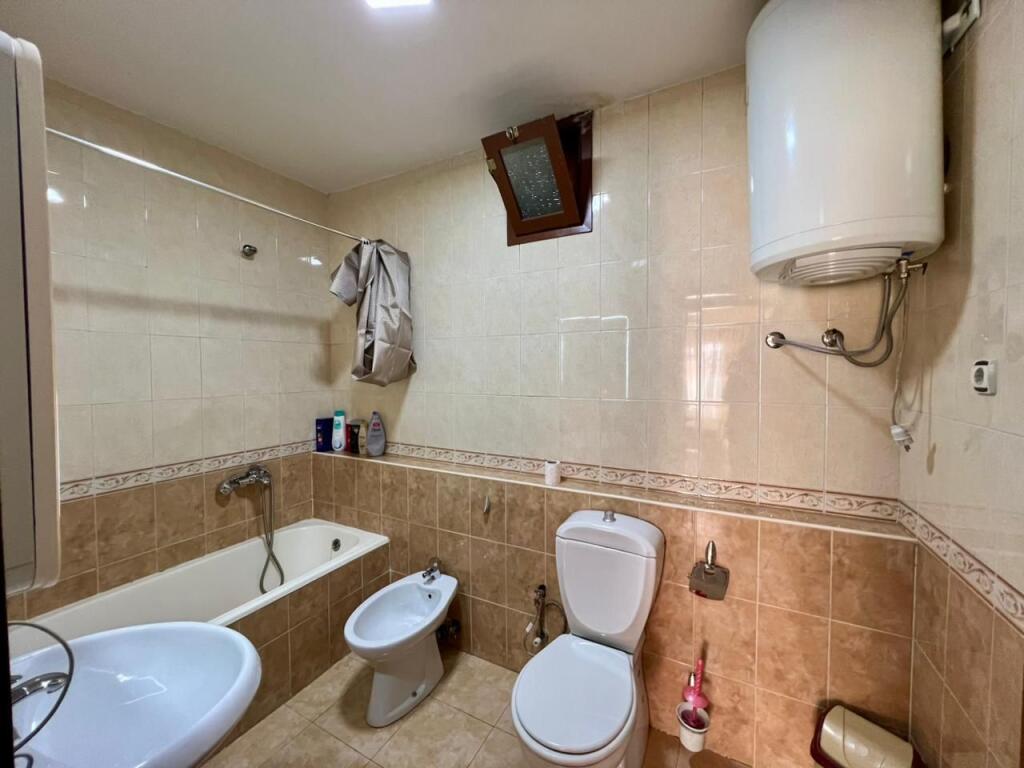 Jepet me qira Apartament 1+1, Laprakë, Tiranë.