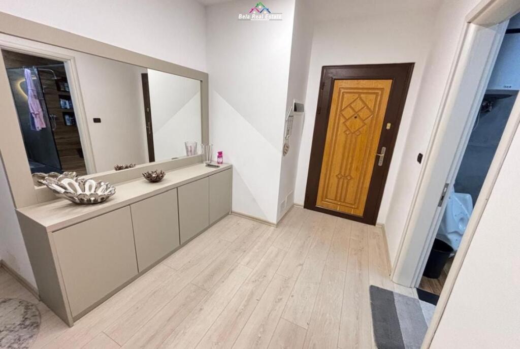 Apartament Me Qera 2+1 Tek Brryli (ID B2201695) Tirane
