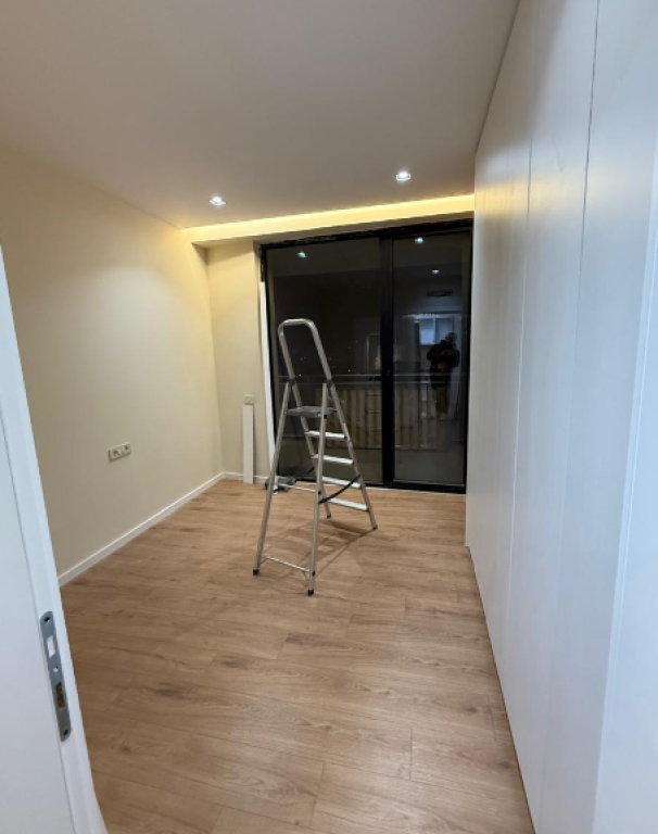 🏢 Apartament 2+1 – Mine Peza, Golden Towe