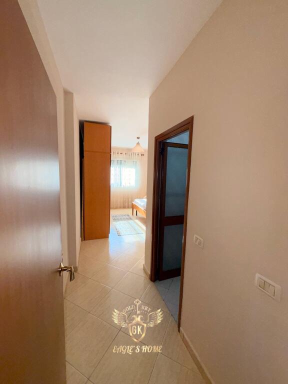 🏡 APARTAMENT ME QERA  • 2+1+2 me ballkon 💰 Çmimi: 40.000 leke neto ✅