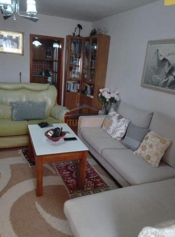 Shitet, Apartament 2+1, Rruga Asim Vokshi, Tirane