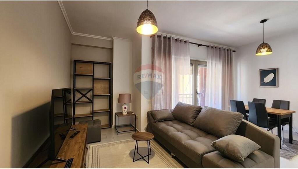APARTAMENT 2+1 ME QIRA TEK KOMPLEKSI DELIJORGJI