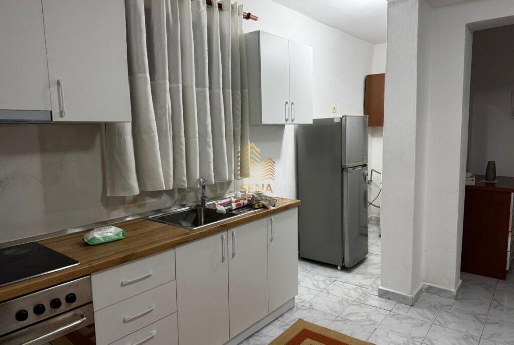 Qira, Hyrje Private, 1+1, Laprake, 350 Euro/muaj