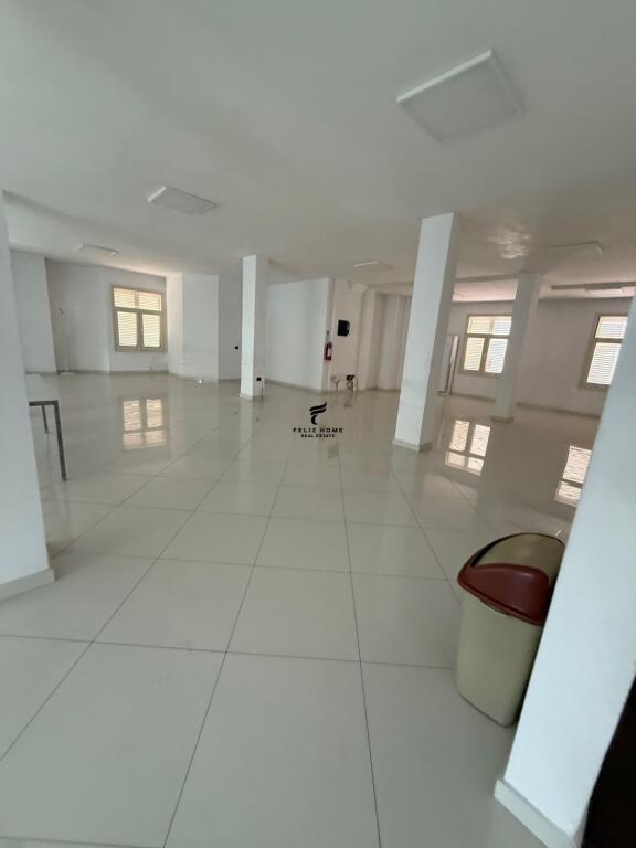 GODINE BIZNESI ME QERA 1100 M2 LAPRAKE 15.000 EURO