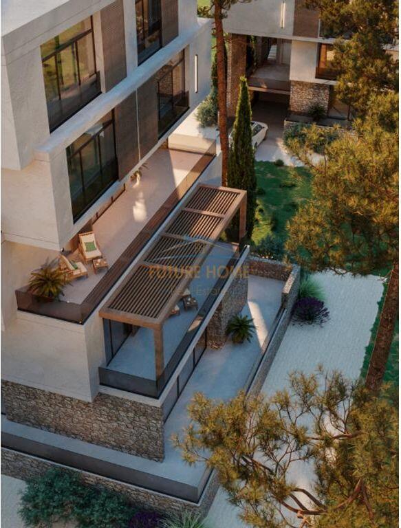 SHITET PENTHOUSE NE PORTO LALZI, GJIRI I LALEZIT