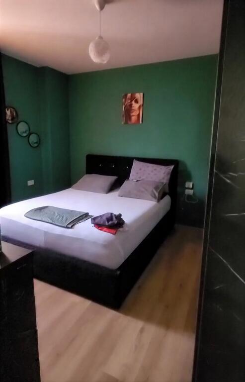 🏡 Jepet me qira apartament 2+1 – Kopshti Botanik, Tiranë!!!