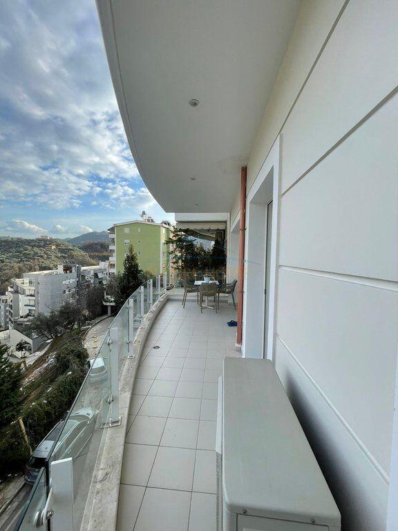 Qera, Apartament 2+1+2,Kopshti Botanik, Tiranë.