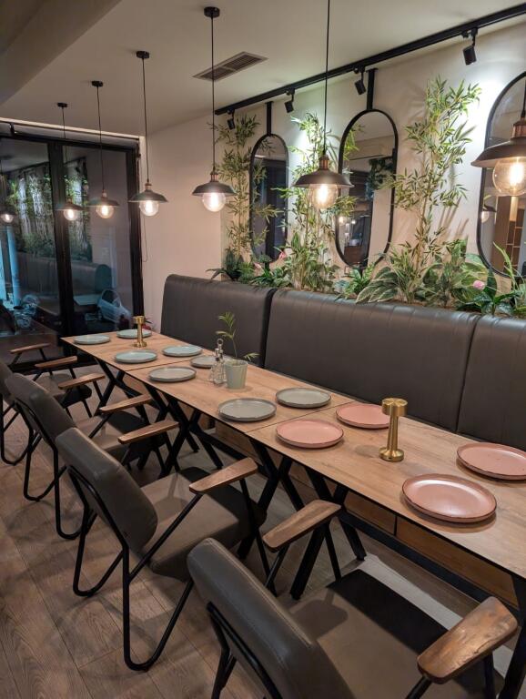 Shitet si Biznes Lokal +Restorant