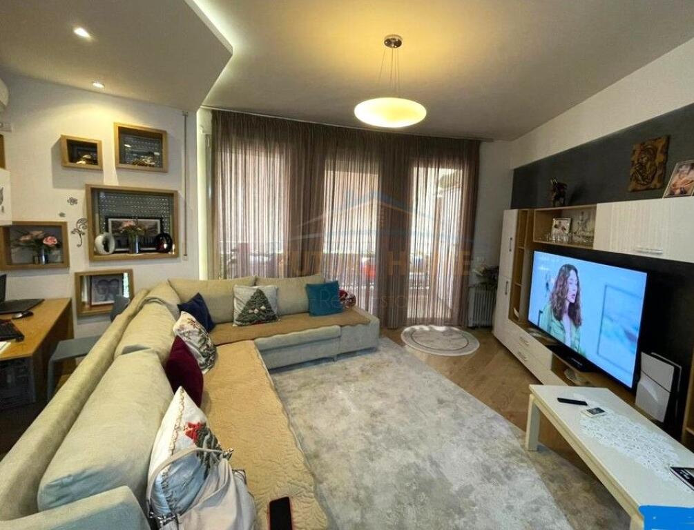 Shitet, Apartament 2+1+2, Rezidenca Sona, Liqeni i Thate, Tirane
