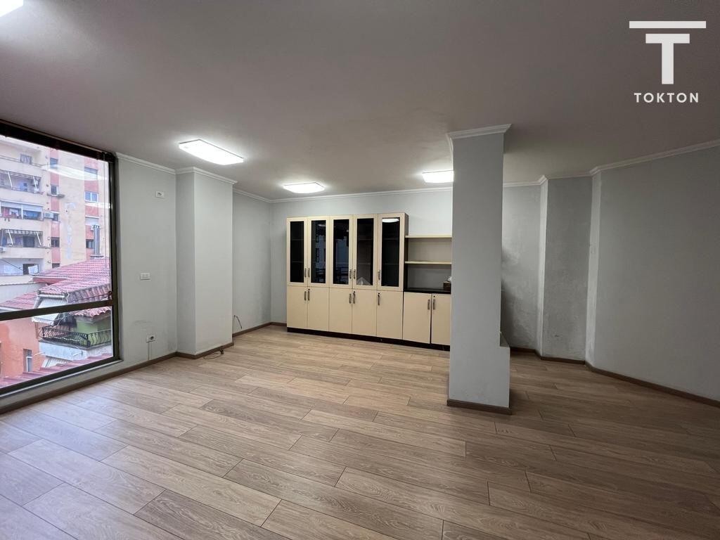 FOR SALE, APARTMENT 2+1, 21 DHJETORI STREET, TIRANA