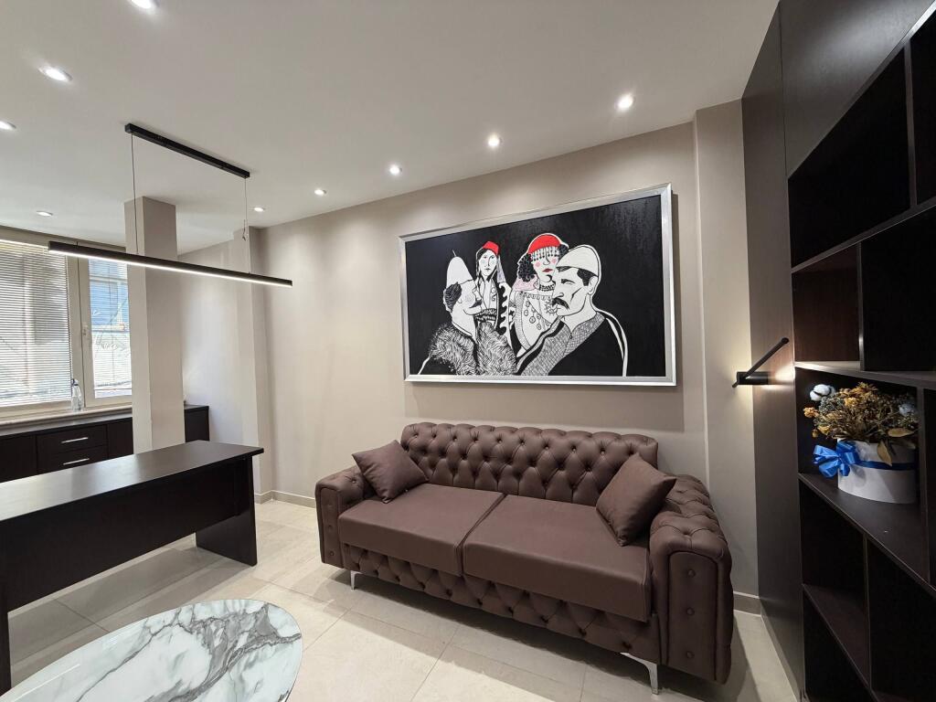 Ambient zyrash per qira tek Myslym Shyri.