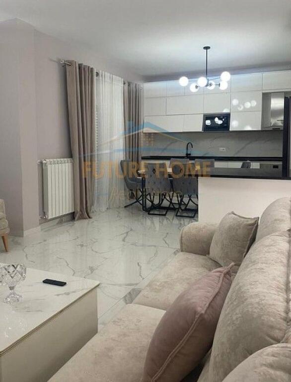 Qira, Shtepi private, Mullet