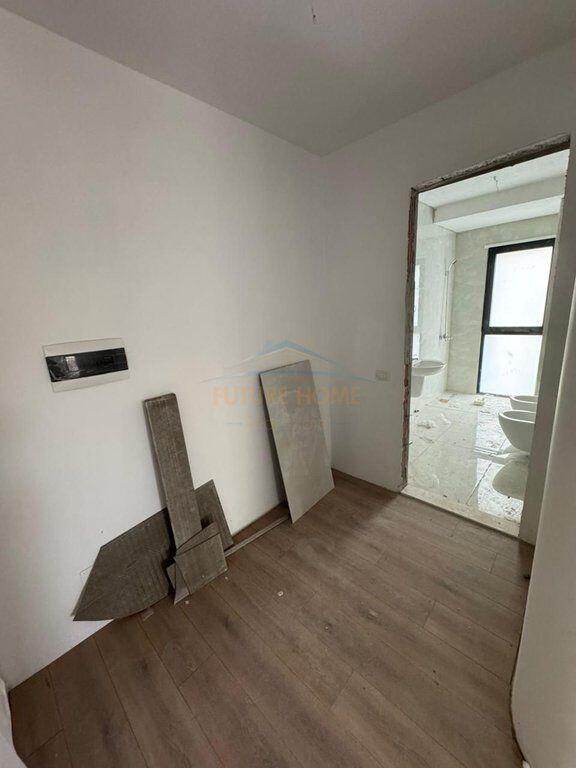 Shitet Apartament 2+1+2, Don Bosko