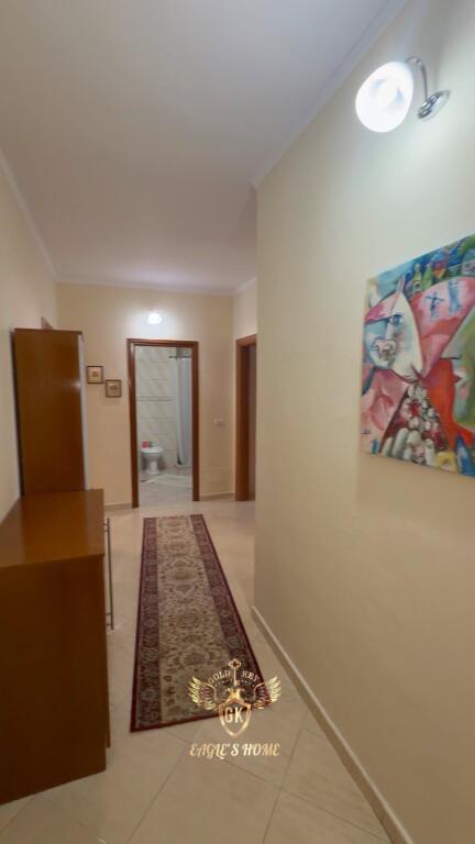 🏡 APARTAMENT ME QERA  • 2+1+2 me ballkon 💰 Çmimi: 40.000 leke neto ✅